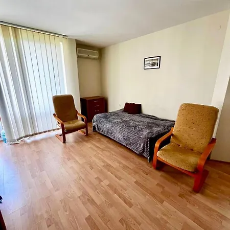Студия Со Спальней Форт Нокс Е2 סבטי ולאס